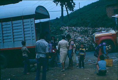 Abastecimiento de agua en el barrio Los Caunces
Cehap 1982




Palabras clave: BARRIO LOS CAUNCES SERVICIOS PUBLICOS MEDELLIN