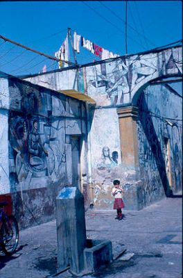 Fachada de vivienda en el Barrio Tepito, Mexico
CENVI 1984




Palabras clave: MEXICO