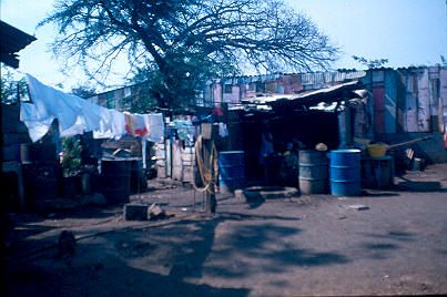 Vivienda subnormal Barrio Managua Nicaragua
1982




Palabras clave: BARRIO MANAGUA NICARAGUA