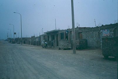 Vias y viviendas en construccion del barrio Canto Grande Lima, Peru
1983




Palabras clave: BARRIO CANTO GRANDE LIMA