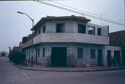 Vivienda en esquina Barrio San Martin Lima
1983




Palabras clave: BARRIO SAN MARTIN LIMA