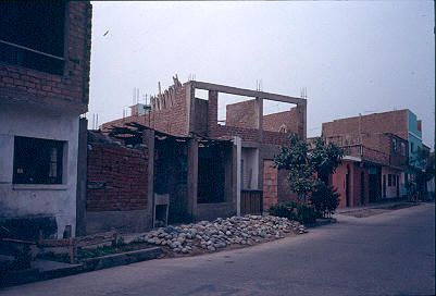 Vivienda en construccion en el Distrito San Martin de Porres, Lima
1983




Palabras clave: BARRIO LIMA