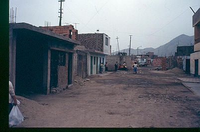 Calle sin pavimentar en el Distrito San Martin de Porres, Lima
CIPUR, 1983




Palabras clave: BARRIO CALLES LIMA