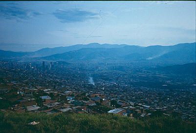 Panoramica Comuna Nororiental
Cehap 1982

 


Palabras clave: BARRIO COMUNA NORORIENTAL