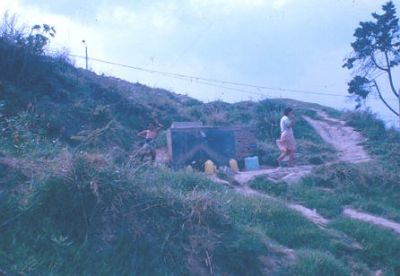 Personas trasportando agua, barrio Aures
CEHAP 1983


Palabras clave: AURES MEDELLIN