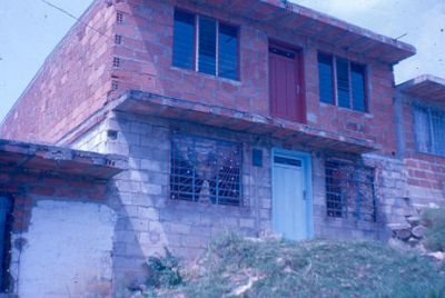 Viviendas zona alta, barrio Aures
CEHAP 1983


Palabras clave: AURES MEDELLIN