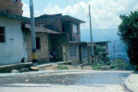 Viviendas en el barrio El Diamante
CEHAP 1983

 


Palabras clave: BARRIO EL DIAMANTE VIVIENDA POPULAR