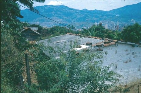 Techo vivienda subnormal Barrio la Libertad
Cehap 1983




Palabras clave: BARRIO LA LIBERTAD
