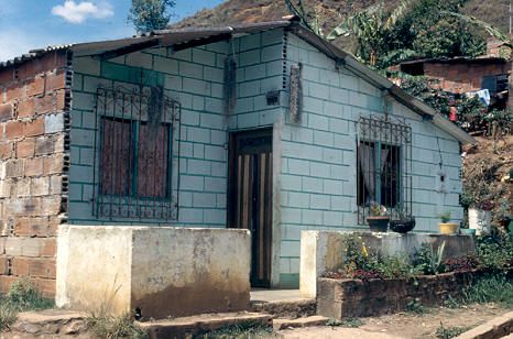 Fachada vivienda Barrio la Libertad
Cehap 1983




Palabras clave: BARRIO LA LIBERTAD