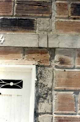 Agrietamiento vertical de la fachada, urbanizacion El Recreo
CEHAP
1986
Palabras clave: EVALUACION DE VIVIENDAS