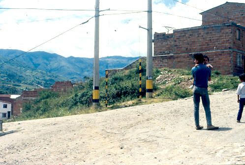 Estado de las vias en la urbanizacion El Recreo
CEHAP
1986
Palabras clave: URBANIZACIONES