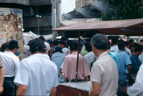 calle la Alhambra Medellin 
Cehap 1992




Palabras clave: ESPACIO PUBLICO MEDELLIN