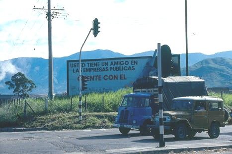 Vehiculos en carretera Medellin
Cehap 1992




Palabras clave: ESPACIO PUBLICO DE MEDELLIN