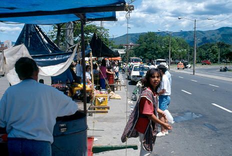 Ventas callejeras Medellin
Cehap 1992




Palabras clave: ESPACIO PUBLICO EN MEDELLIN