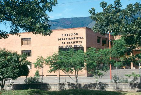 Transito Departamental en Medellin 
Cehap 1992




Palabras clave: ESPACIO PUBLICO DE MEDELLIN