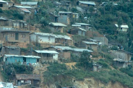 Vivienda subnormal en zona de riesgo Medellin
Cehap 1992




Palabras clave: DESASTRES MEDELLIN ZONAS DE RIESGO