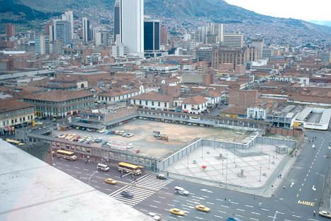 Plaza de cisneros Centro de Medellin, 1992: Hoy plaza de la luz
Cehap 1992




Palabras clave: DESARROLLO URBANO MEDELLIN