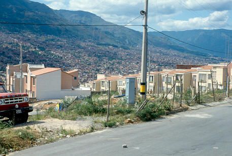 Urbanizaciones en Medellin, 1992
Cehap 1992




Palabras clave: URBANIZACIONES MEDELLIN VIVIENDA