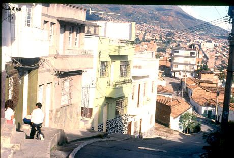 Viviendas MedellIn
Cehap 1992




Palabras clave: BARRIOS POPULARES MEDELLIN