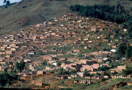 Panoramica del Barrio Villatina Medellin, 1992
Cehap 1992




Palabras clave: VILLATINA INVASIONES