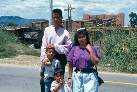 Habitantes de Ranchos Medellin
Cehap 1992
Palabras clave: COMUNIDAD MEDELLIN