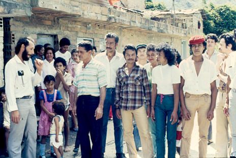 Reunion Comunitaria en barrio de Medellin
Cehap 1992
Palabras clave: PARTICIPACION MEDELLIN