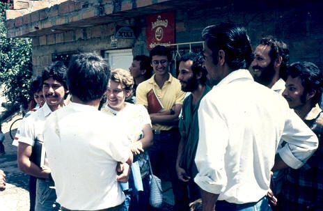 Reunion comunitaria Medellin
Cehap 1992




Palabras clave: ESPACIO PUBLICO MEDELLIN