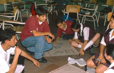 Mesas de trabajo comunitario con jovenes
Cehap 2001
Palabras clave: BELEN RINCON PARTICIPACION TALLERES