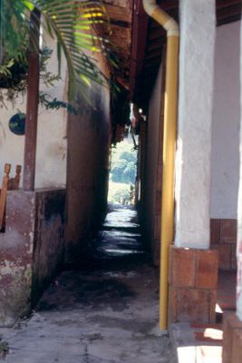 Callejones de Belen Rincon
Cehap 2001
Palabras clave: BELEN RINCON CALLES