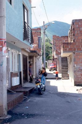 Calles y viviendas Belen Rincon
Cehap 2001
Palabras clave: BELEN RINCON VIVIENDA