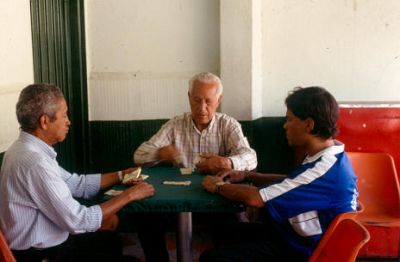 Hombres jugando domino Cafeteria Belen Rincon
Cehap 2001
Palabras clave: BELEN RINCON RECREACION