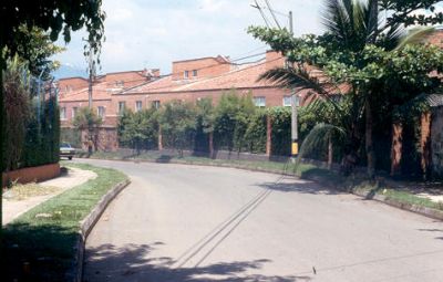 Vías perifericas Belen Rincon
CEHAP 2001
Palabras clave: BELEN RINCON CALLES