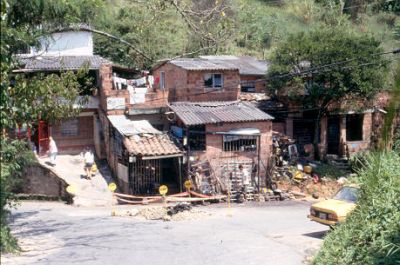 Viviendas Belen Rincon
CEHAP 2001
Palabras clave: BELEN RINCON VIVIENDAS