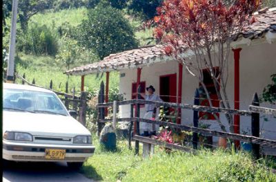 Vivienda rural Belen Rincon
CEHAP 2001
Palabras clave: BELEN RINCON