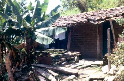 Vivienda rural Belen Rincon
Cehap 2001
Palabras clave: BELEN RINCON