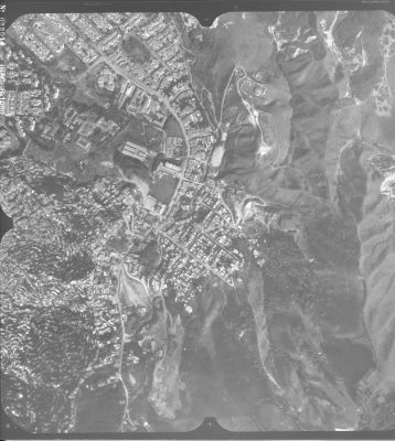 Fotografia aerea del Barrio 20 de julio, La independencia Medellin 1981
CEHAP 1981
Palabras clave: 20 de julio la independencia Medellin