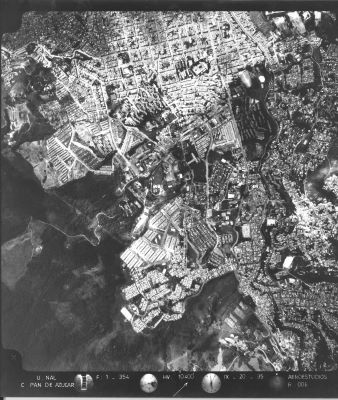 Fotogarafia aerea Cerro pan de Azucar Medellin 1995
CEHAP 1995




Palabras clave: Desastres Pan de Azucar Medellin