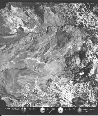 Fotogarafia aerea Cerro pan de Azucar de Medellin 1995
Aeroestudios,  1995



Palabras clave: Desastres Pan de Azucar Medellin