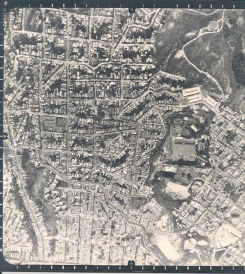 Fotografia aerea Comuna Nororiental Barrio Santo Domingo Medellin
Cehap 1983




Palabras clave: Desastres Comuna Nororiental Santo Domingo