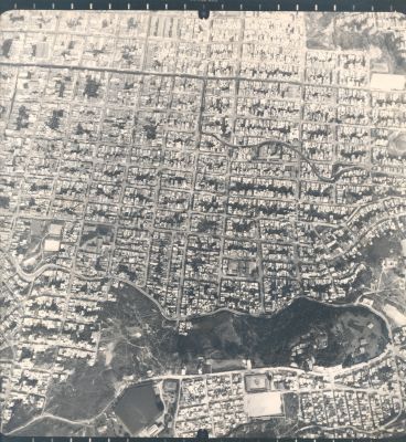 Fotografia aerea Comuna Nororiental Barrio Santo Domingo Savio Medellin
CEHAP 1983




Palabras clave: Desastres Comuna Nororiental Santo Domingo Medellin