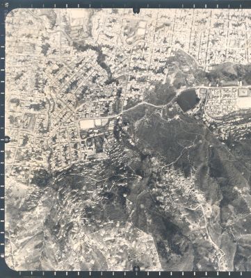 Fotografia aerea Comuna Nororiental Barrio Santo Domingo Savio Medellin
CEHAP 1983




Palabras clave: ZONA NORORIENTAL MEDELLIN