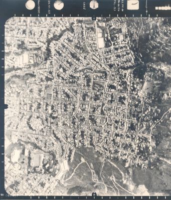 Fotografia aerea Comuna Nororiental Barrio Santo Domingo Savio Medellin
Cehap 1983




Palabras clave: ZONA NORORIENTAL MEDELLIN