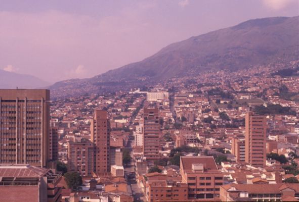 Panoramica centro y Nororiente de Medellin, Barrio Nuevos Conquistadores
Cehap
1984




Palabras clave: DESASTRES SIG