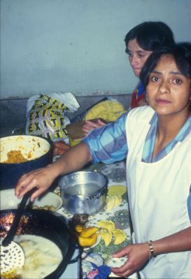 Navidad en comunidad en Nuevos Horizontes
Cehap
PEVAL, 1986
Palabras clave: DESLIZAMIENTOS NUEVOS HORIZONTES