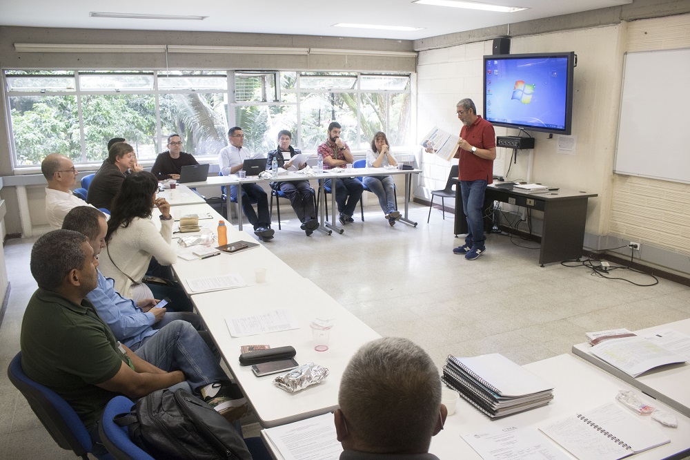 Facultad recibió visita de pares externos para evaluación del programa de Construcción